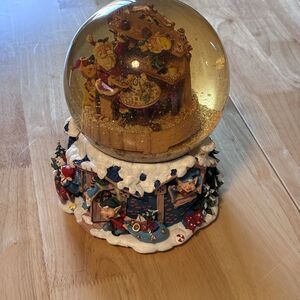 Kirkland Christmas Musical Water Snow Globe Revolving Base Santa’s Workshop